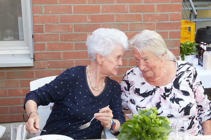 Angeregte Gespräche Angeregte Gespräche